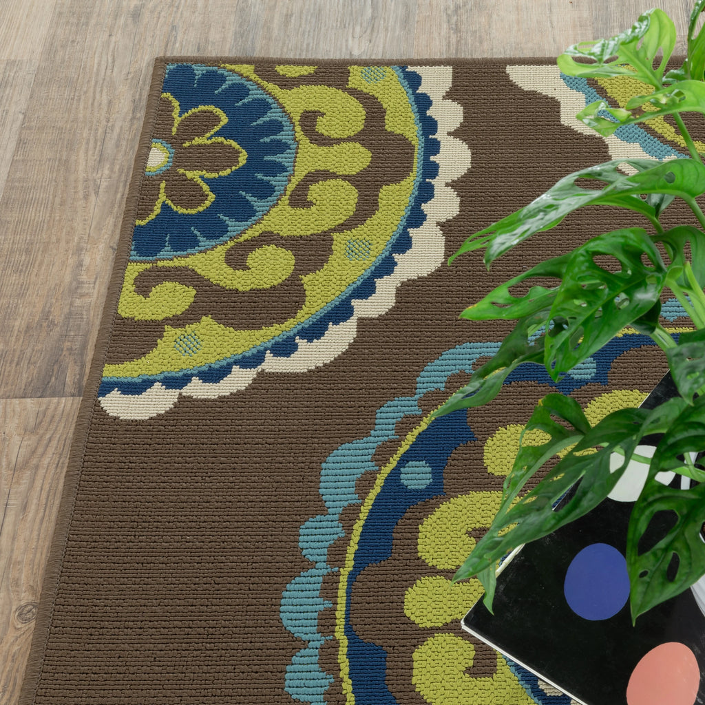 Brown Green Floral Medallions Indoor Outdoor Area Rug 5'3" x 7'6" X457827