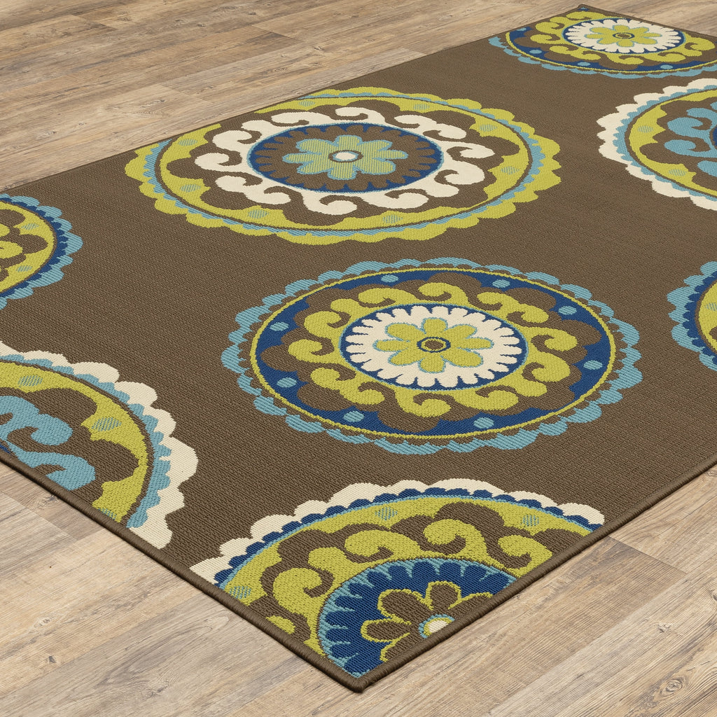Brown Green Floral Medallions Indoor Outdoor Area Rug 5'3" x 7'6" X457827