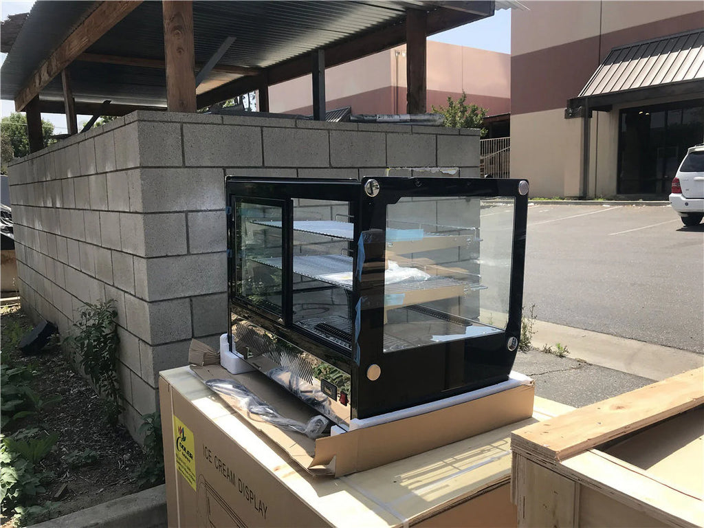 Glass Bakery Case Refrigerator 5.7 Cu. ft C8514