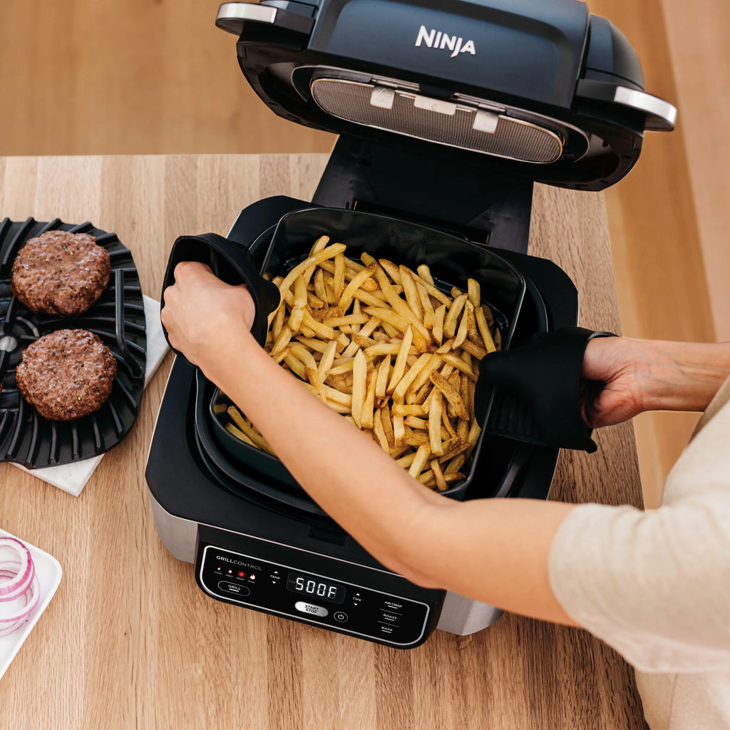 4-in-1 Indoor Grill with 4-qt Air Fryer, Black/Stainless I952340