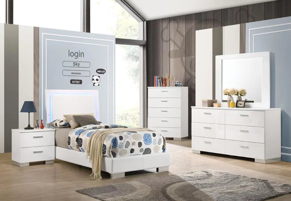 5 Piece Glossy White Wood Bedroom Set P3994