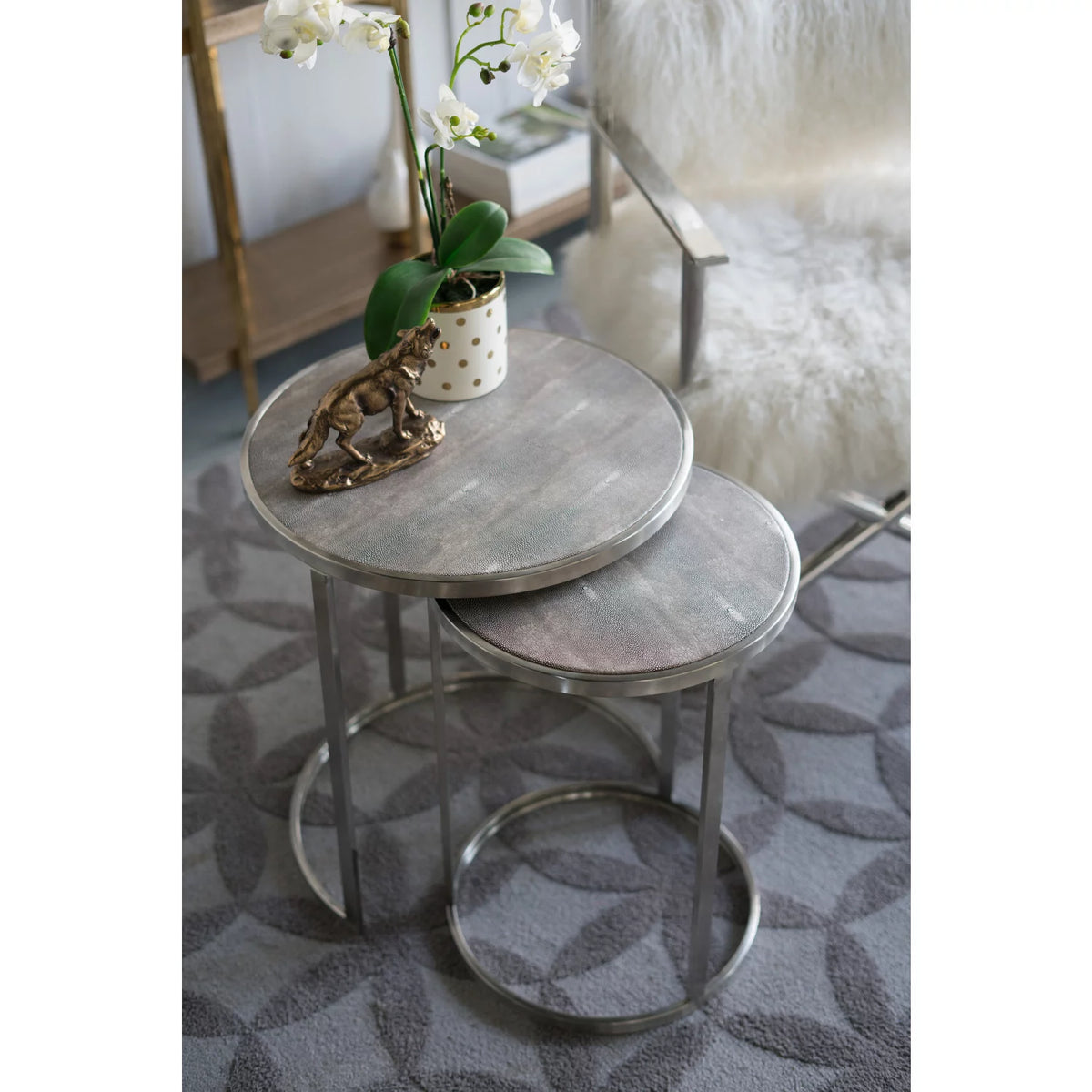Round Nesting Tables with Rod Legs Set of 2 W786212