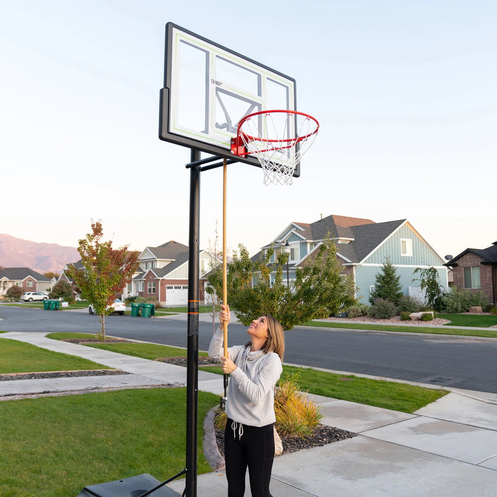Adjustable Portable Basketball Hoop, 46 inch Polycarbonate O789201