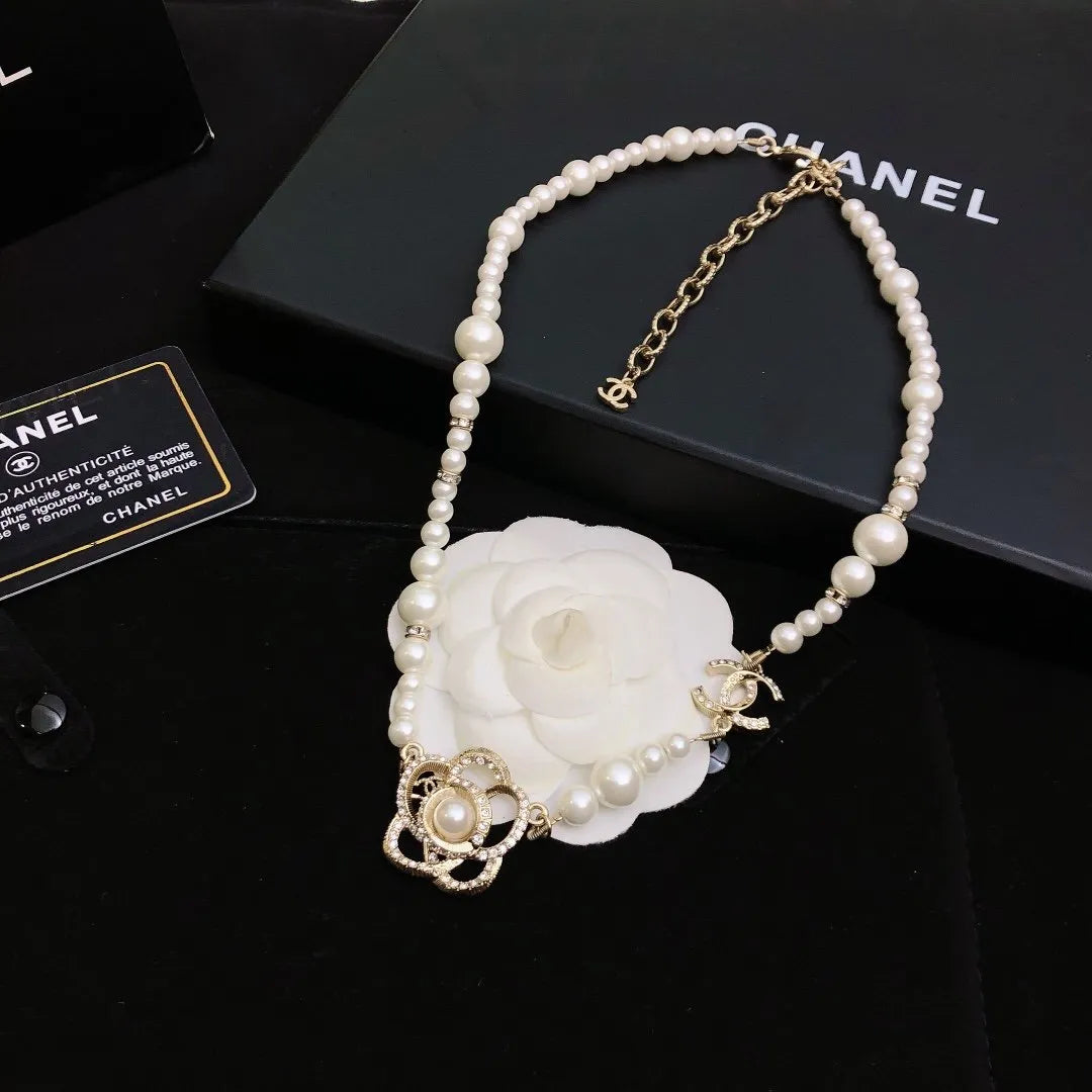 Necklace F436