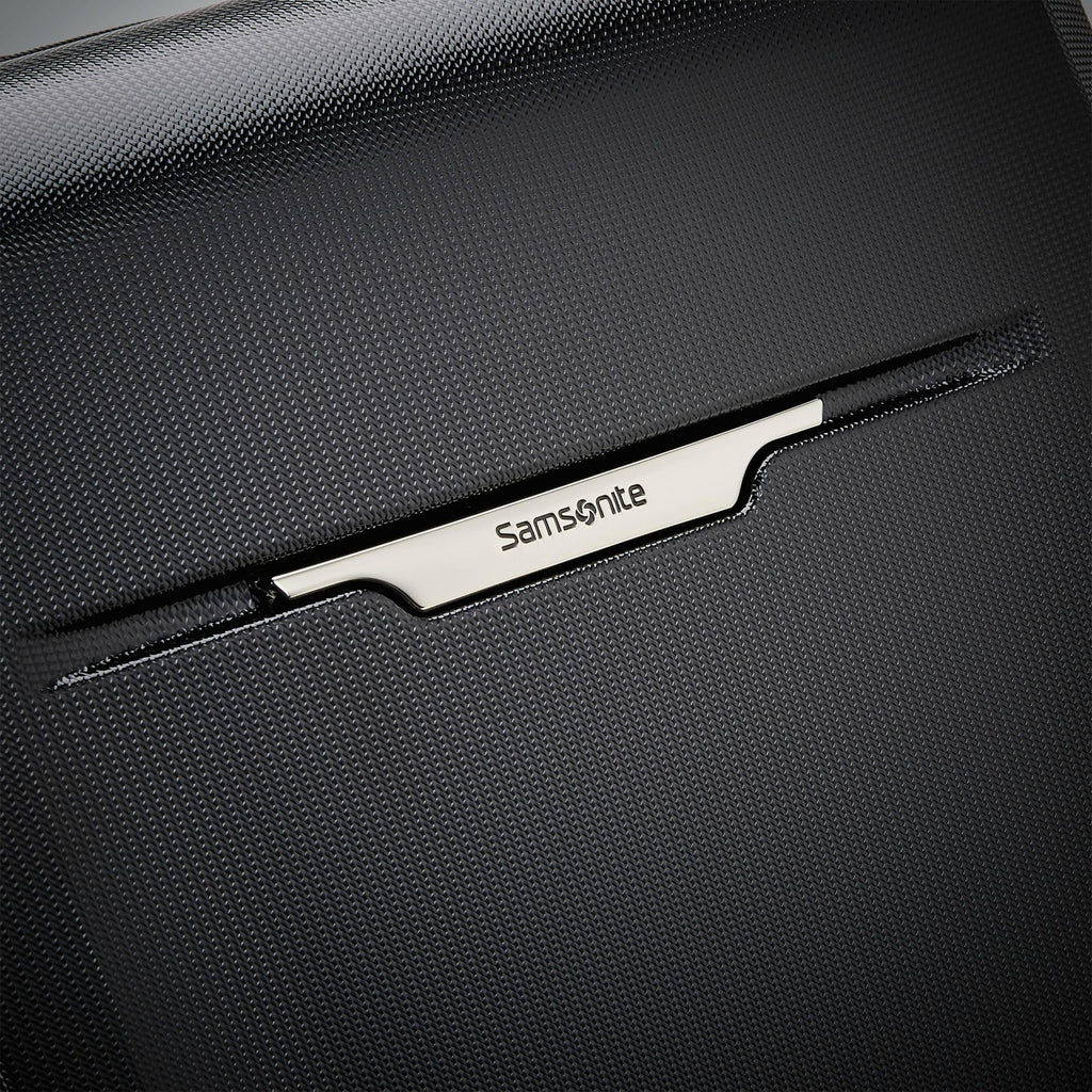 Carry-On Spinner I7179