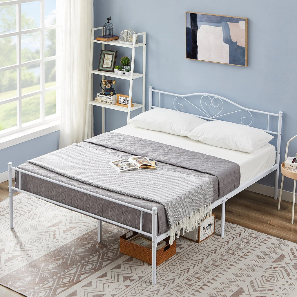 Queen Size White Platform Bed with Headboard R38824